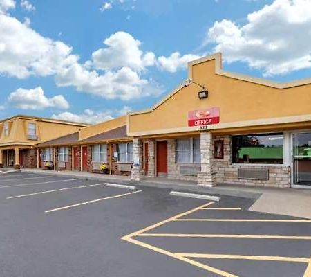 Econo Lodge Ерленджер Екстер'єр фото